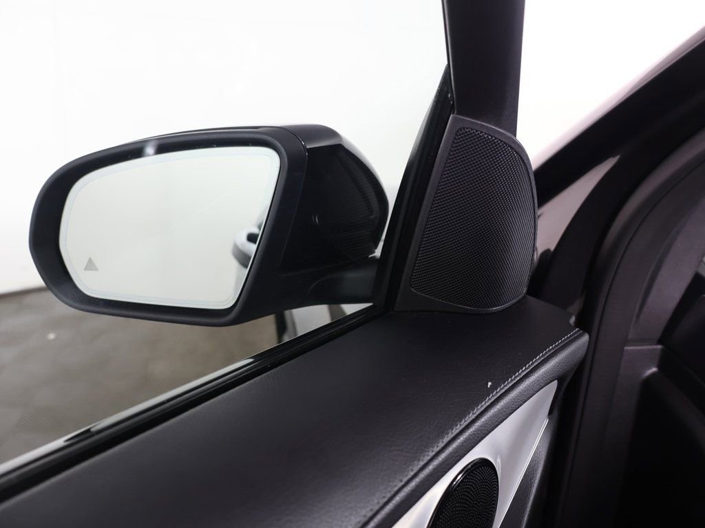 Used 2022 Mercedes-Benz GLC 300 4MATIC Coupe image 32