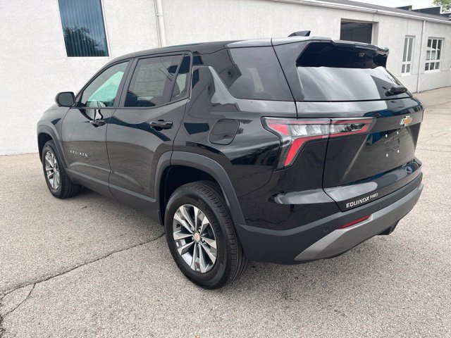 New 2027 Chevrolet Equinox LT w/ Convenience Package II AWD/4WD image 3