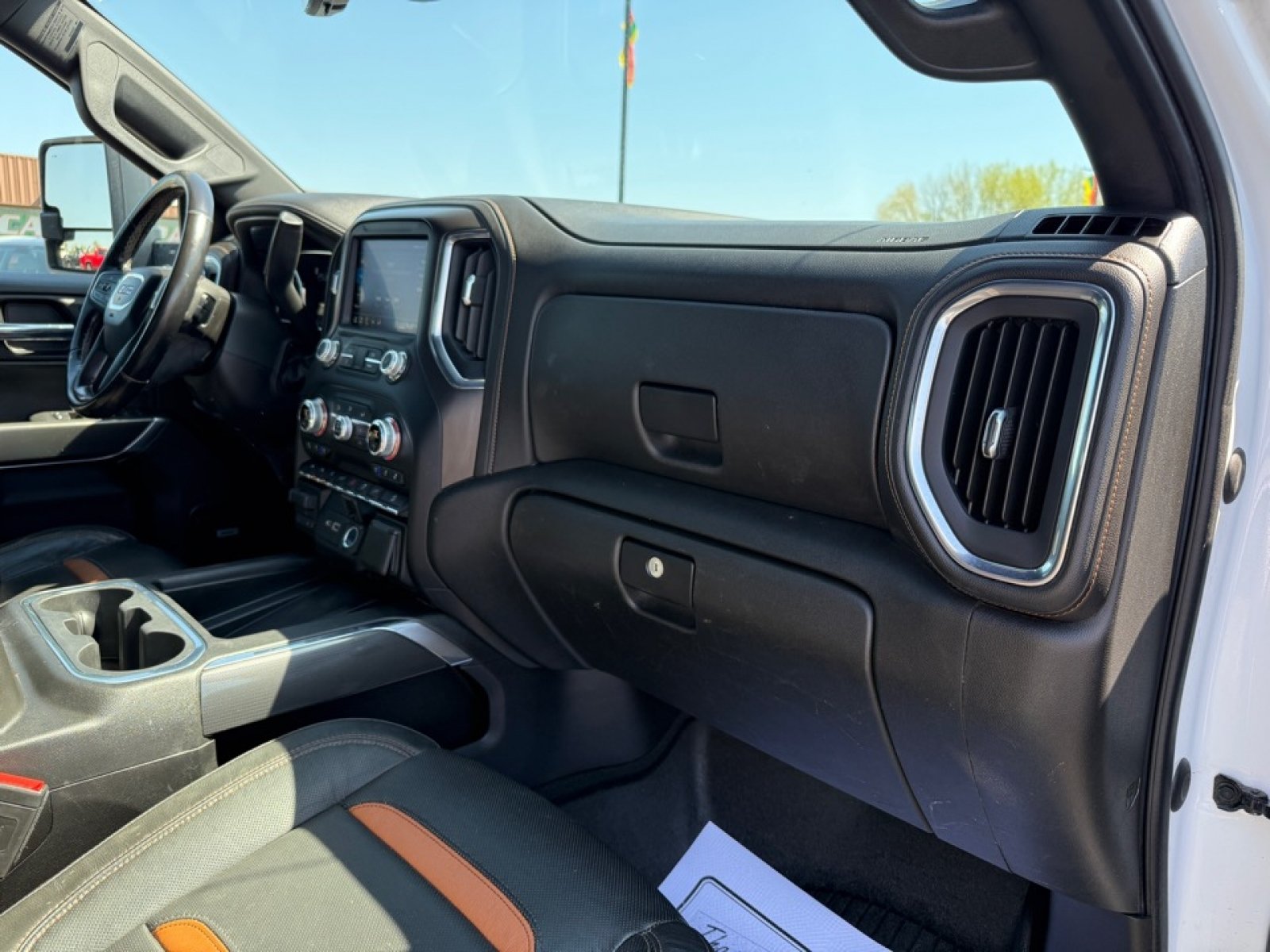 Used 2020 GMC Sierra 1500 AT4 w/ AT4 Premium Package AWD/4WD image 11