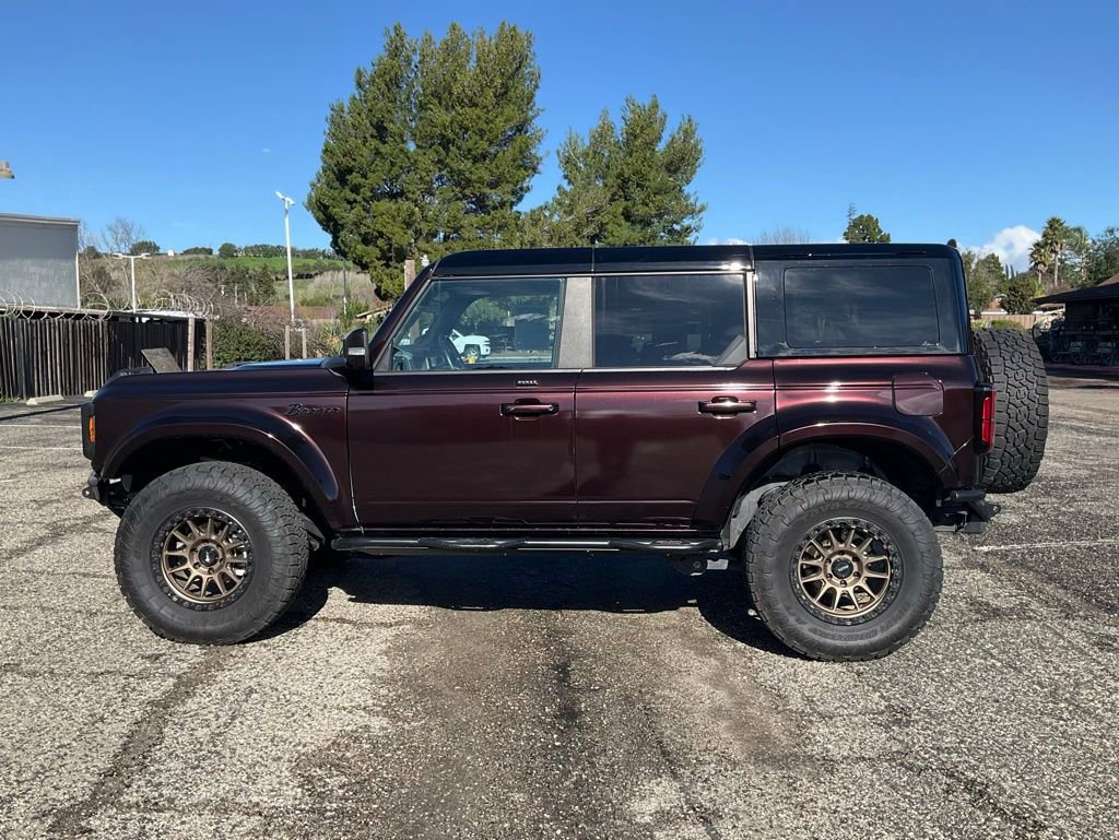 Used 2023 Ford Bronco Outer Banks image 3