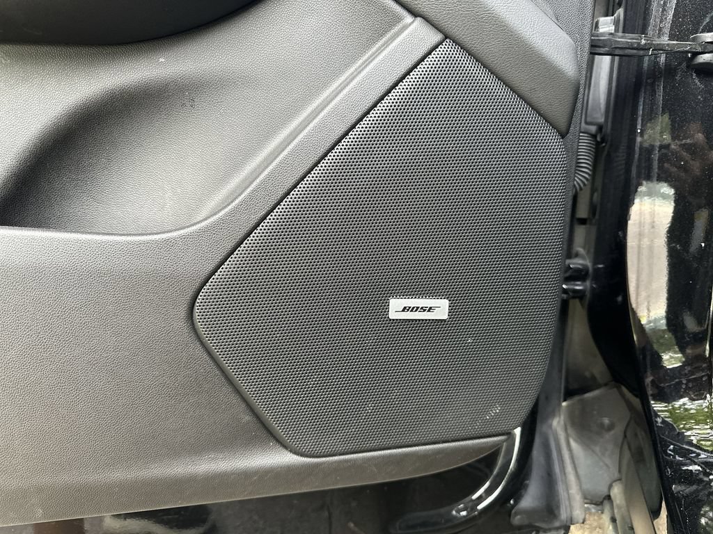 Certified 2024 Cadillac XT6 Luxury w/ LPO, Floor Liner Package AWD/4WD image 24