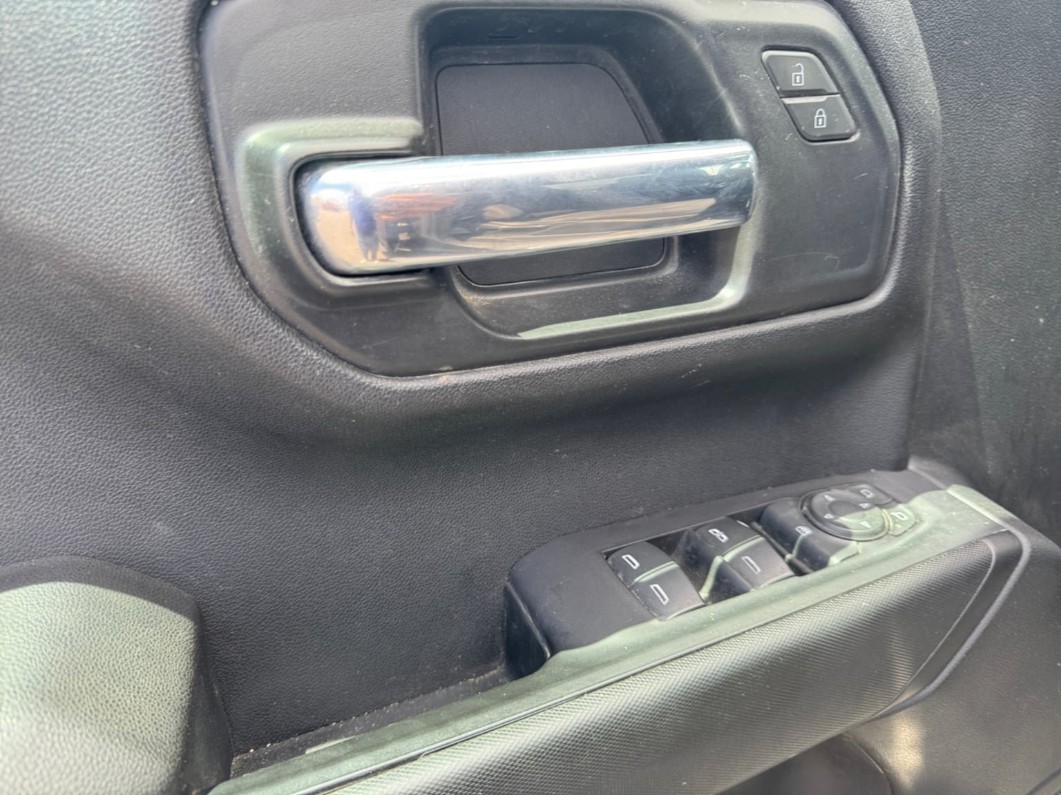 Used 2022 GMC Sierra 1500 Pro w/ Pro Value Package AWD/4WD image 11