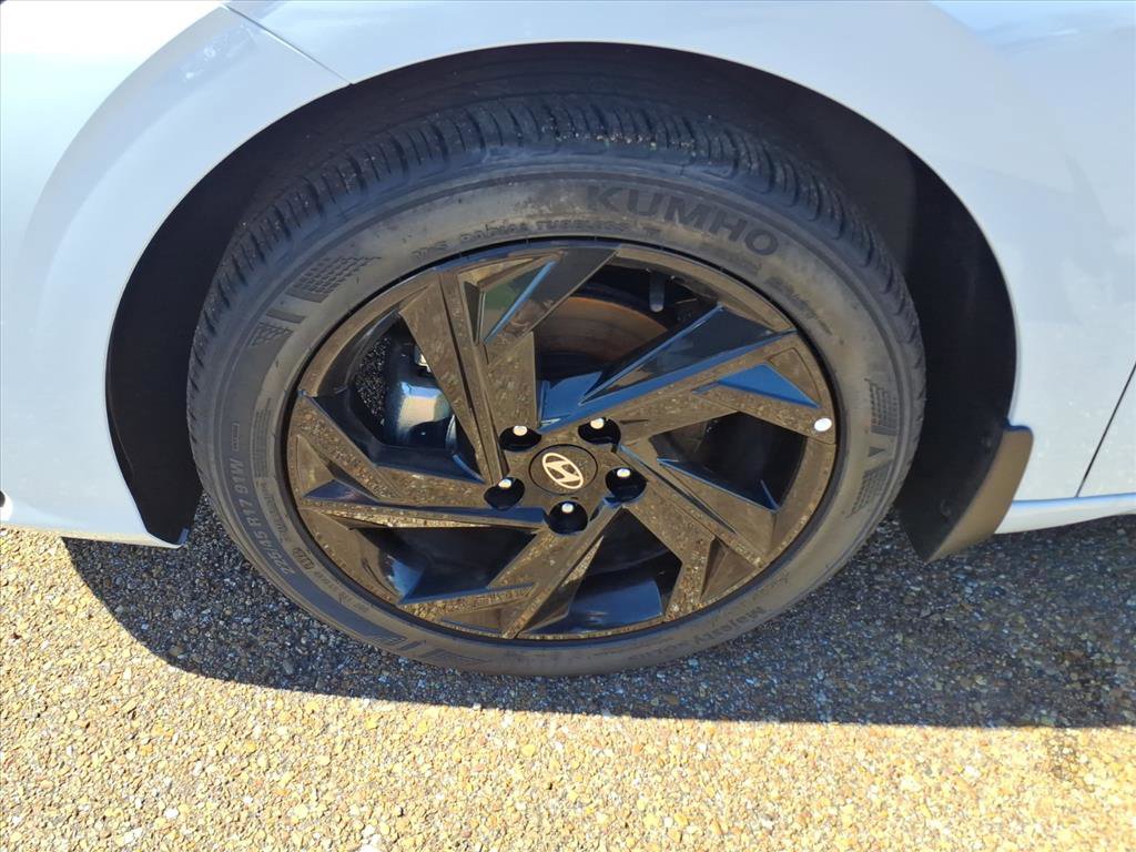 New 2026 Hyundai Elantra Sport image 9