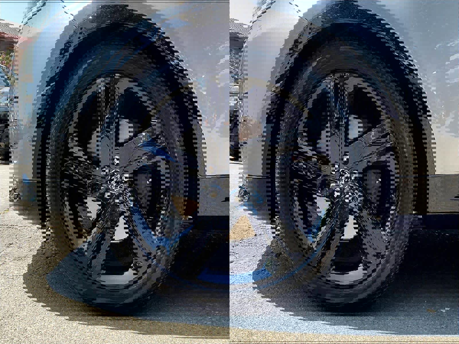 New 2025 Land Rover Discovery Dynamic SE image 14