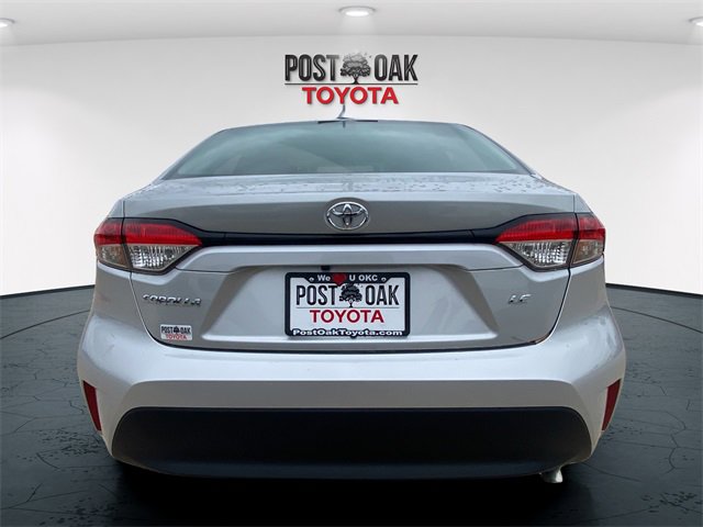Used 2025 Toyota Corolla LE image 6