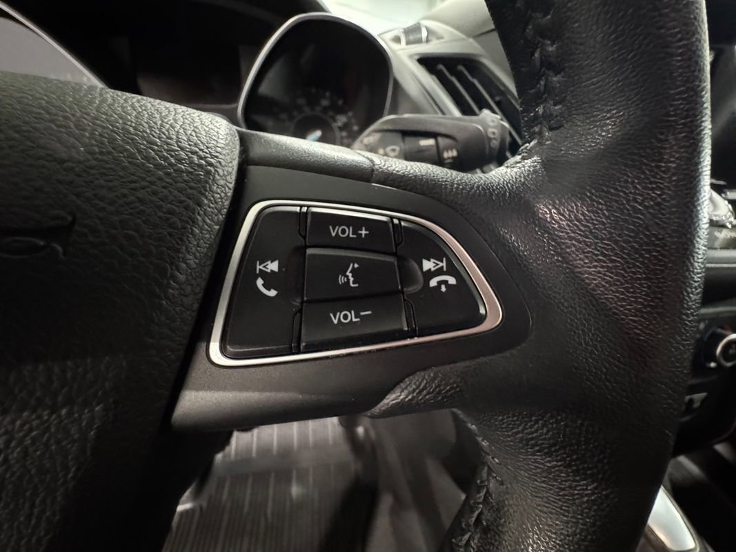 Used 2018 Ford Escape Titanium w/ Ford Safe & Smart Package image 14