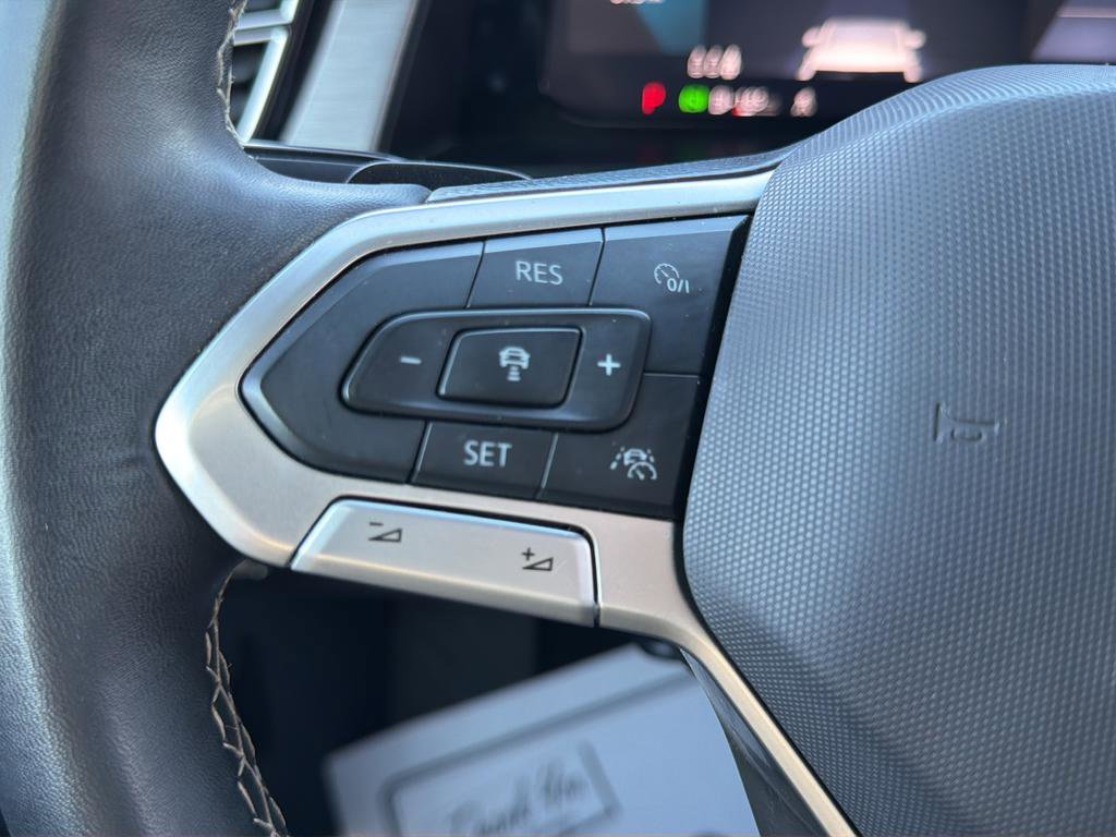 Used 2024 Volkswagen Atlas Cross Sport SE image 22