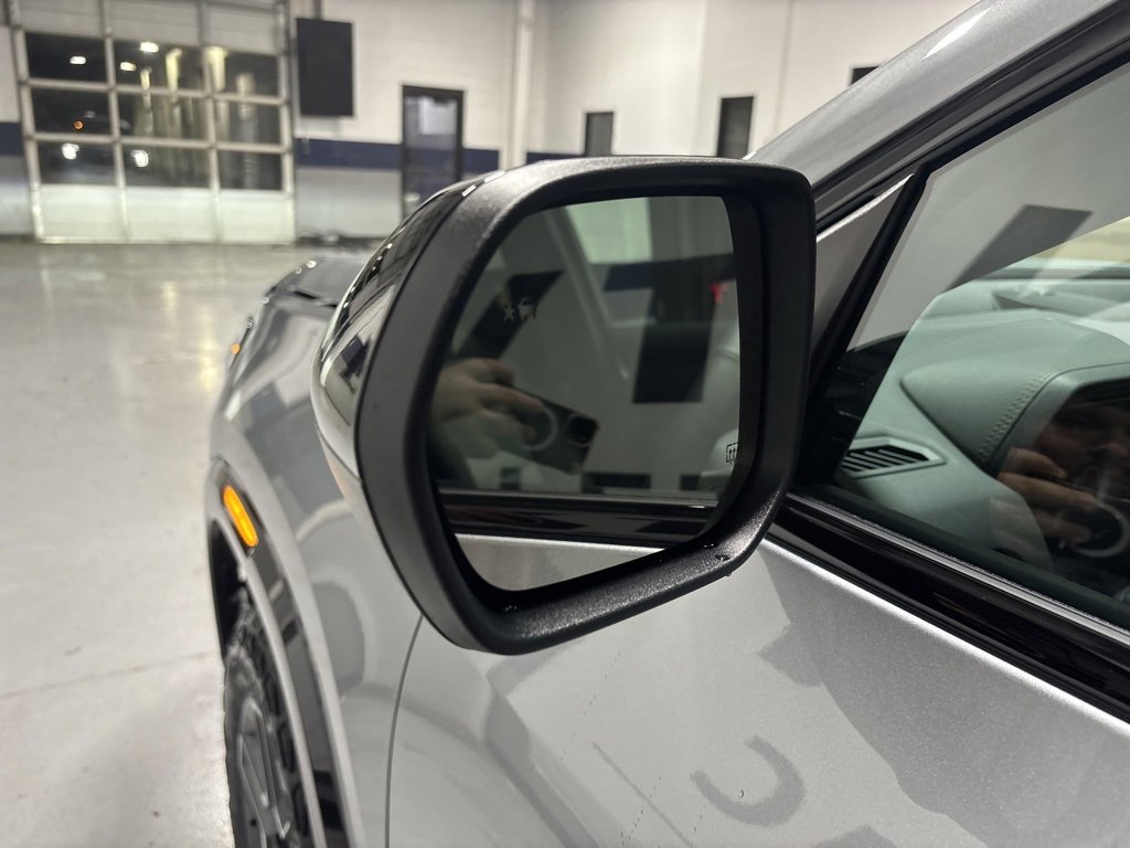 New 2026 GMC Terrain AT4 w/ Convenience Package III image 9