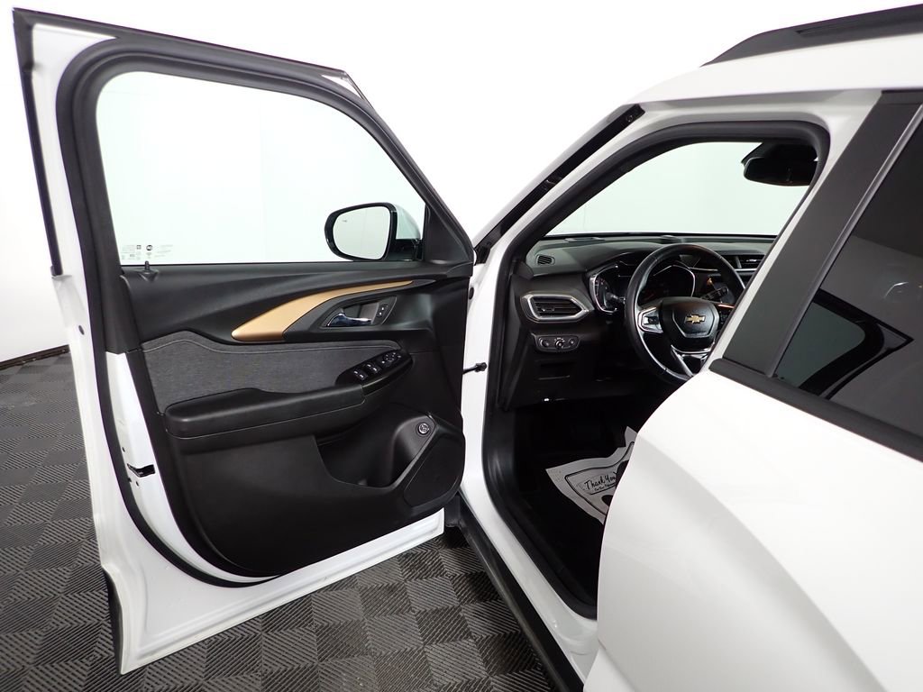 Used 2023 Chevrolet TrailBlazer ACTIV w/ Sun and Liftgate Package image 20
