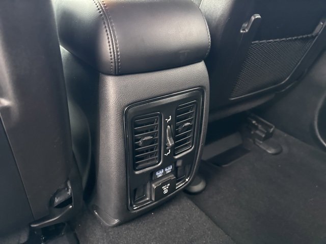 Used 2021 Jeep Grand Cherokee Limited image 18