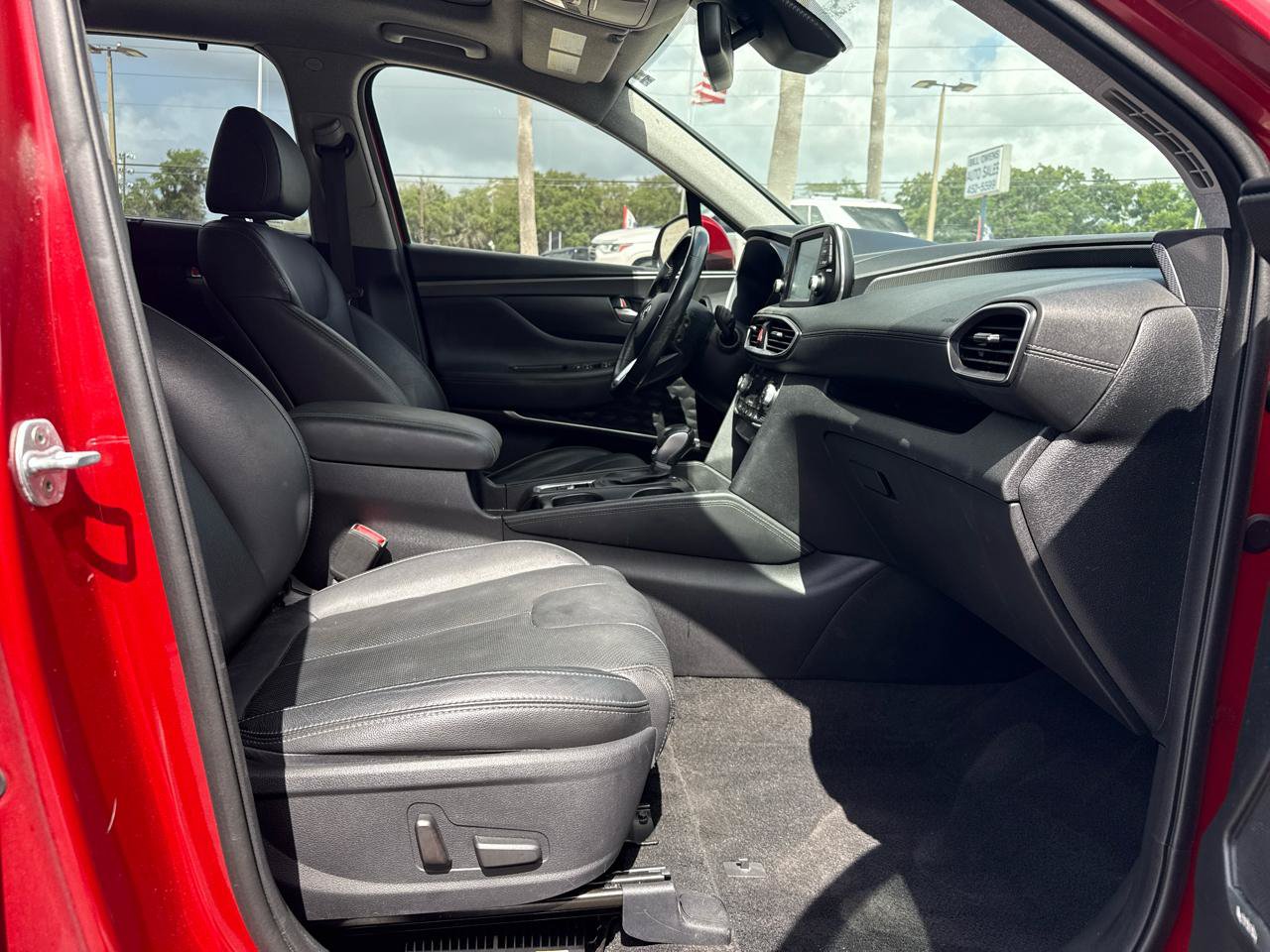 Used 2019 Hyundai Santa Fe Limited FWD image 9