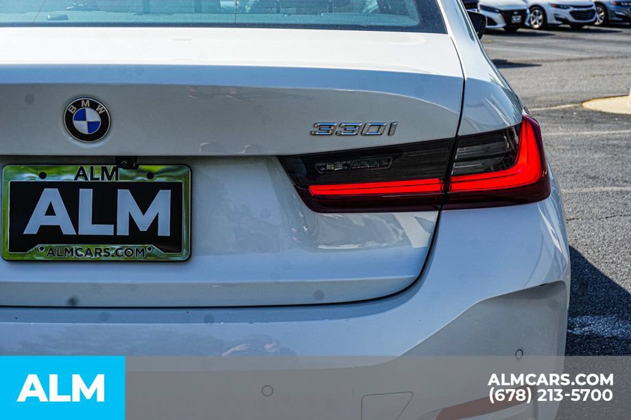 Used 2025 BMW 330i Sedan RWD image 12