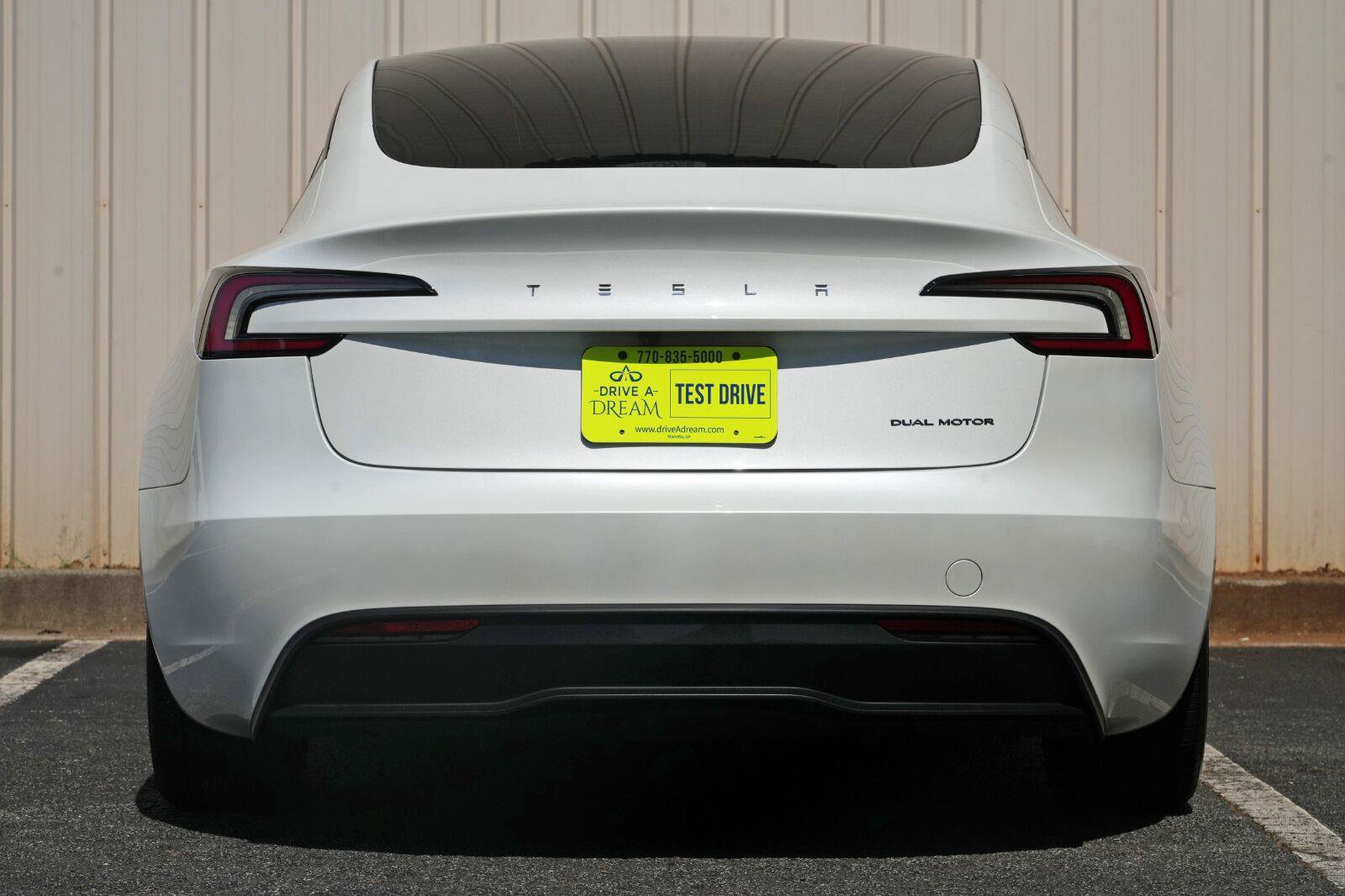 Used 2024 Tesla Model 3 Long Range AWD/4WD image 11