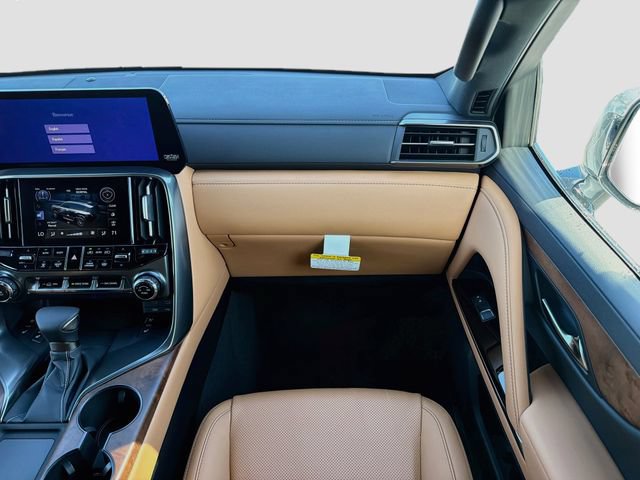 New 2026 Lexus LX 600 4WD w/ Luxury Package image 19