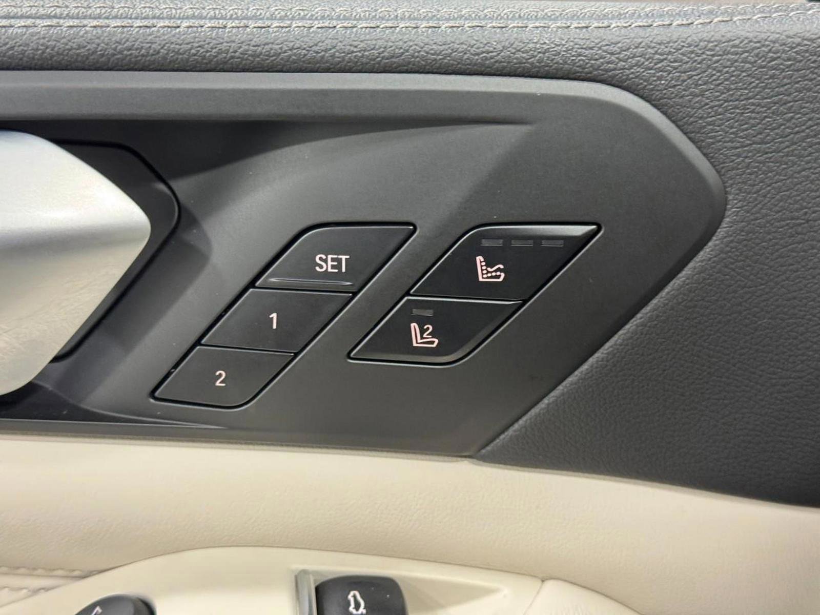 Used 2021 BMW X5 xDrive40i w/ Premium Package image 26