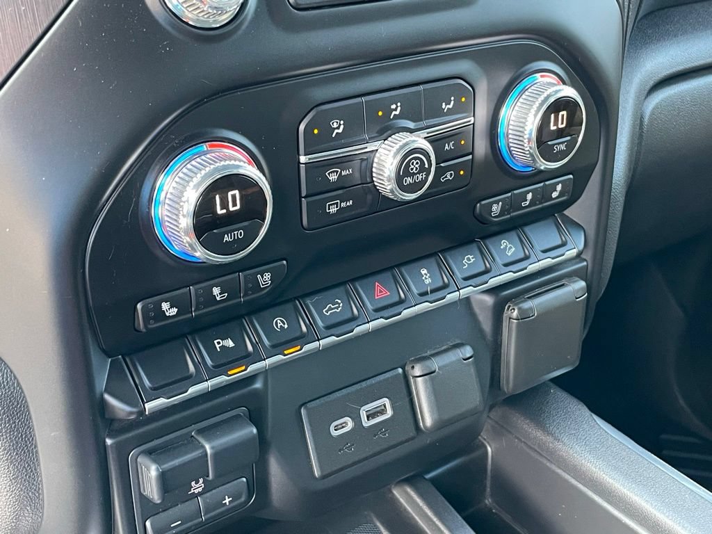 Used 2020 GMC Sierra 1500 AT4 w/ AT4 Premium Package AWD/4WD image 18