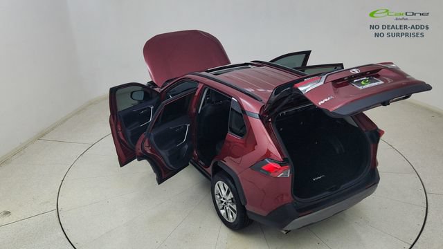 Used 2019 Toyota RAV4 Limited FWD image 86