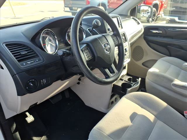 Used 2019 Dodge Grand Caravan SE FWD image 23