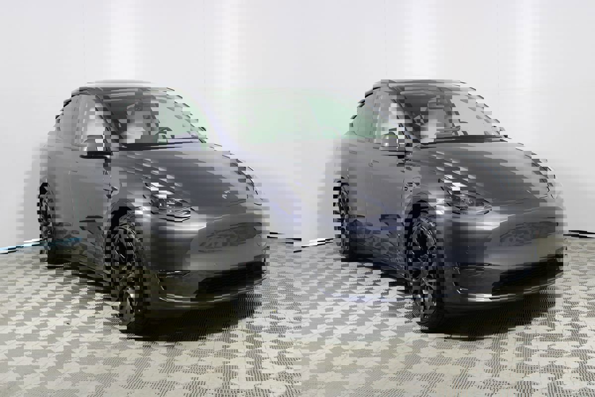 Used 2022 Tesla Model Y Performance image 27