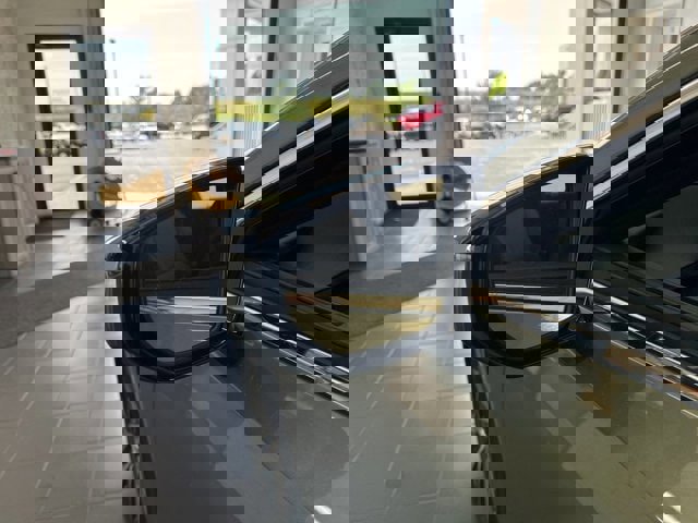 New 2025 Lexus ES 350 w/ Premium Package image 8