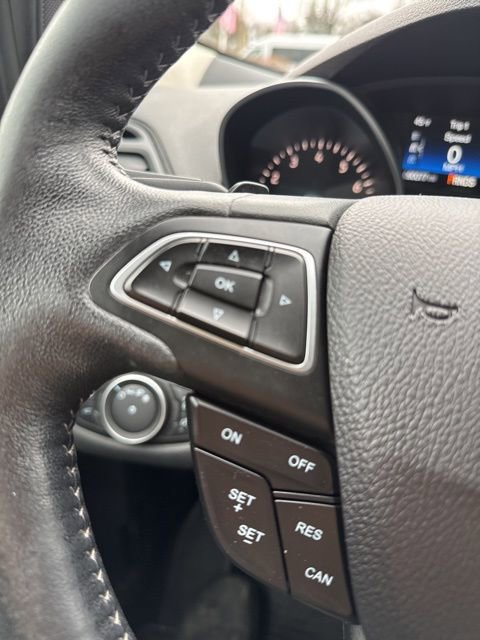 Used 2017 Ford Escape SE w/ SE Sport Appearance Package image 23