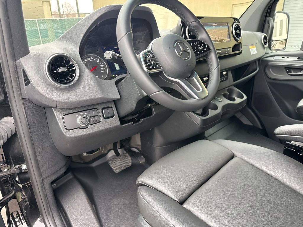 New 2024 Mercedes-Benz Sprinter 2500 image 9