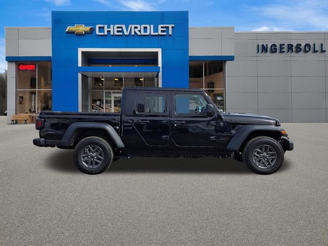 Used 2025 Jeep Gladiator Sport image 28