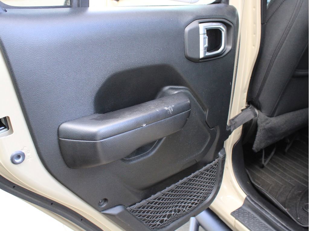 Used 2020 Jeep Gladiator Sport w/ Quick Order Package 24S image 30