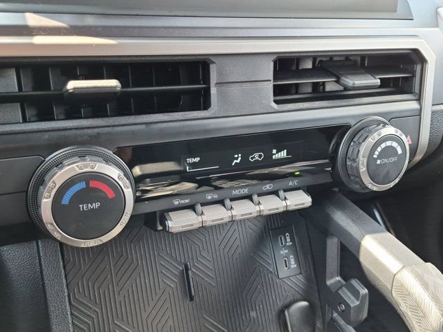 Certified 2025 Toyota 4Runner SR5 AWD/4WD image 14