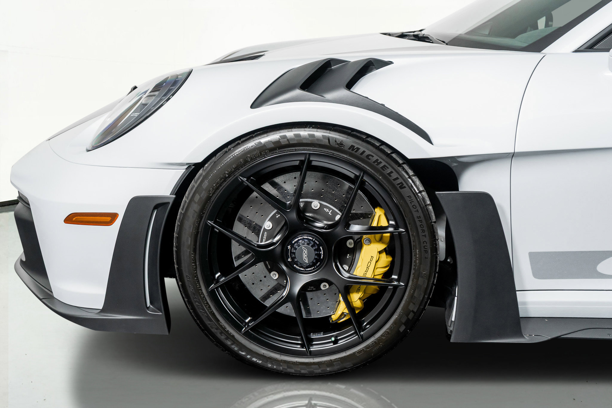 Used 2024 Porsche 911 GT3 RS image 22