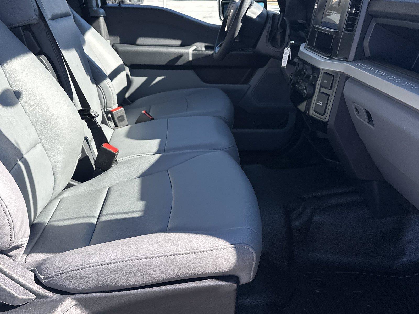New 2026 Ford F350 XL w/ XL Chrome Package AWD/4WD image 15