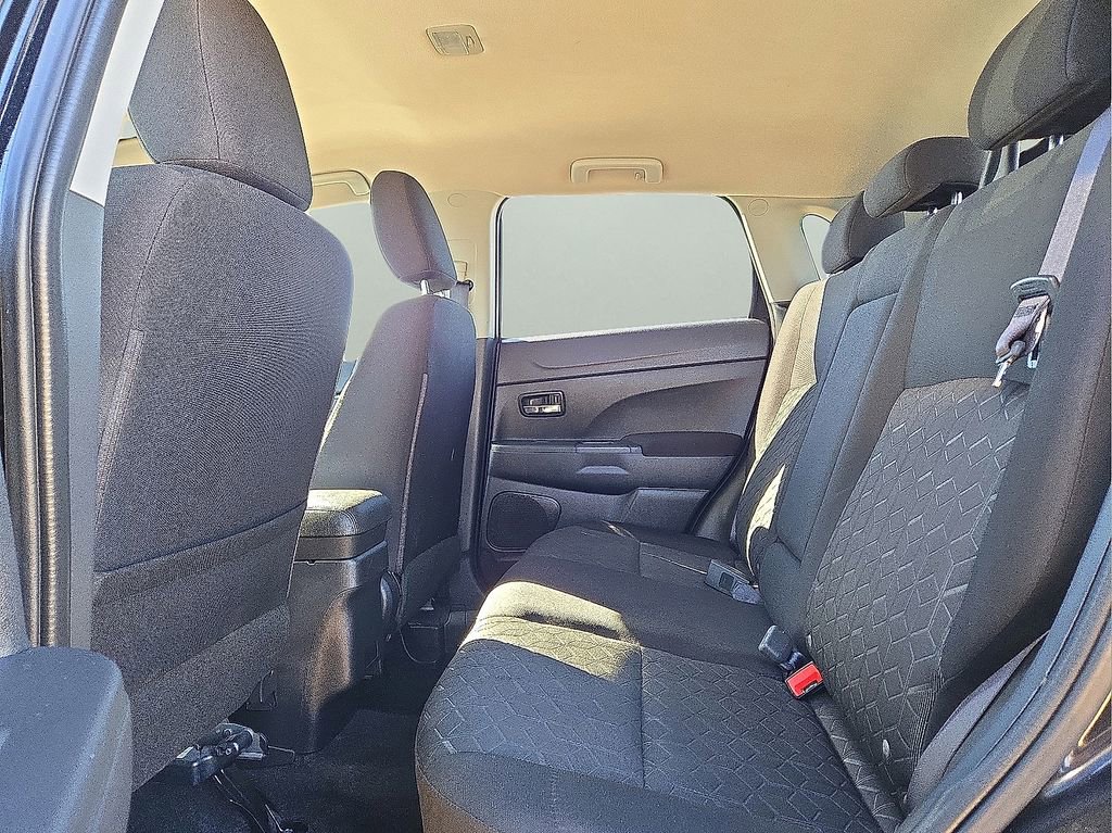 Used 2024 Mitsubishi Outlander Sport SE image 15