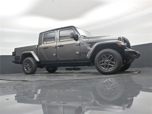 New 2025 Jeep Gladiator Sport image 35