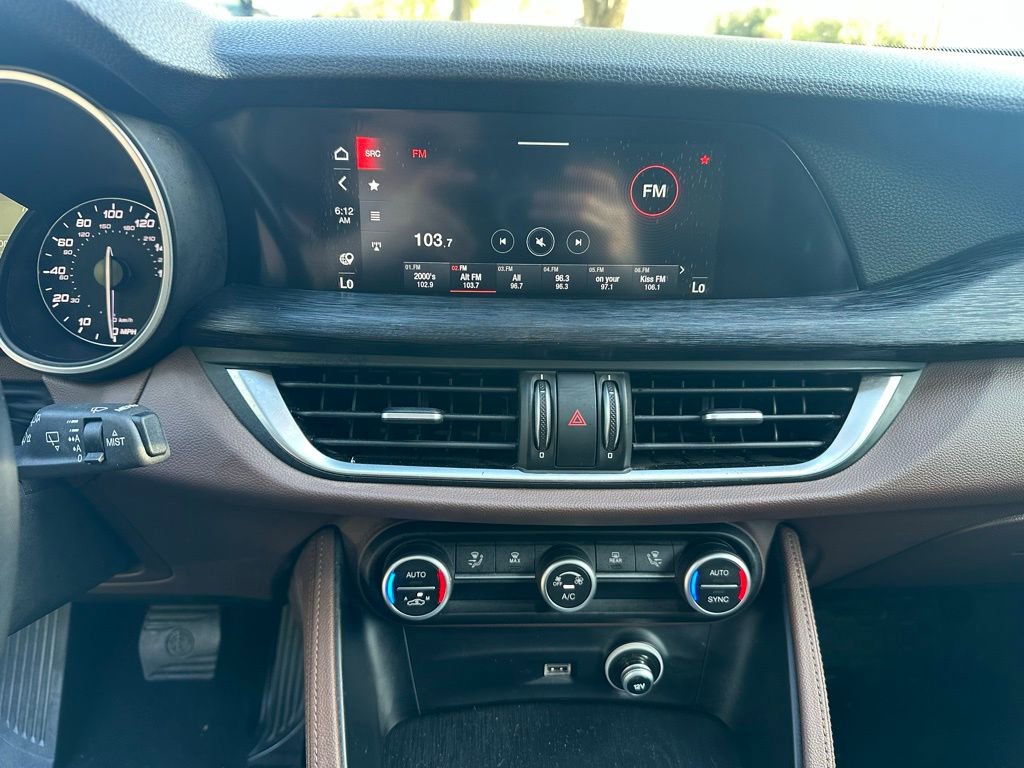 Used 2020 Alfa Romeo Stelvio w/ Nero Edizione image 22