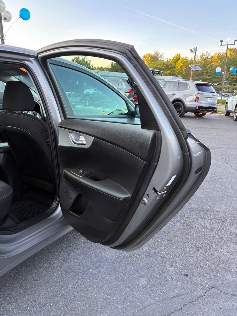 Used 2023 Kia Forte LXS w/ LXS Technology Package FWD image 43
