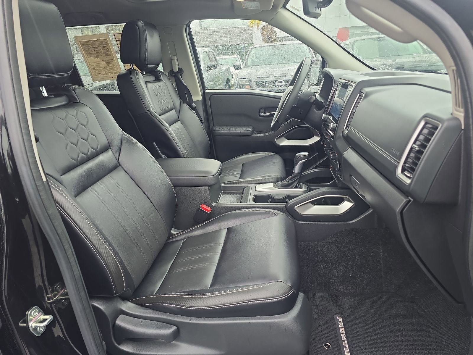 Used 2024 Nissan Frontier SL w/ Technology Package image 42