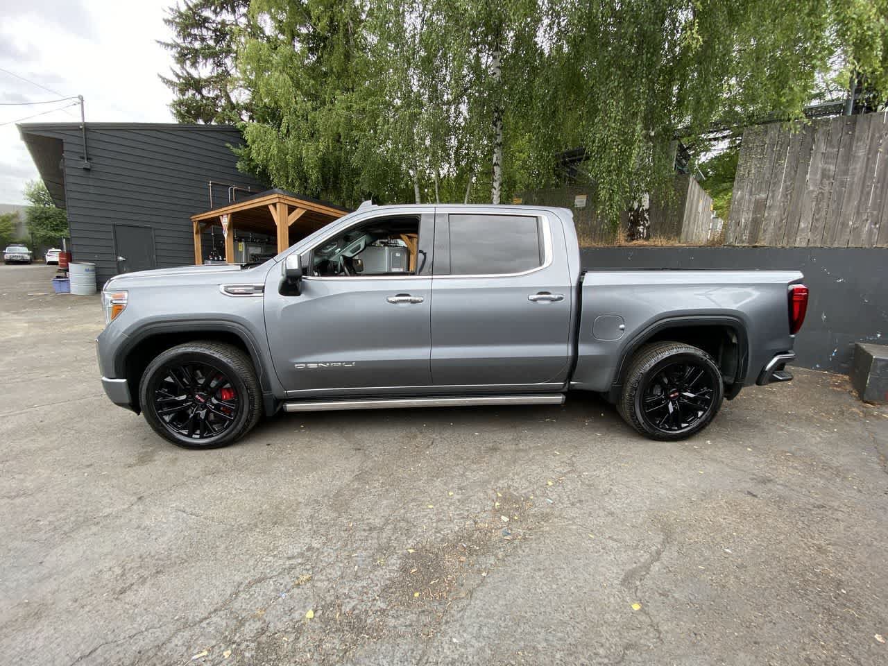 Used 2021 GMC Sierra 1500 Denali w/ Denali Ultimate Package AWD/4WD image 3