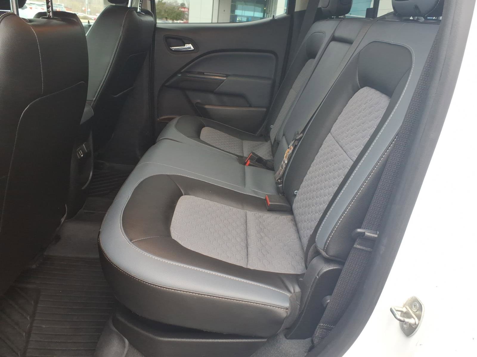 Used 2022 Chevrolet Colorado Z71 image 9