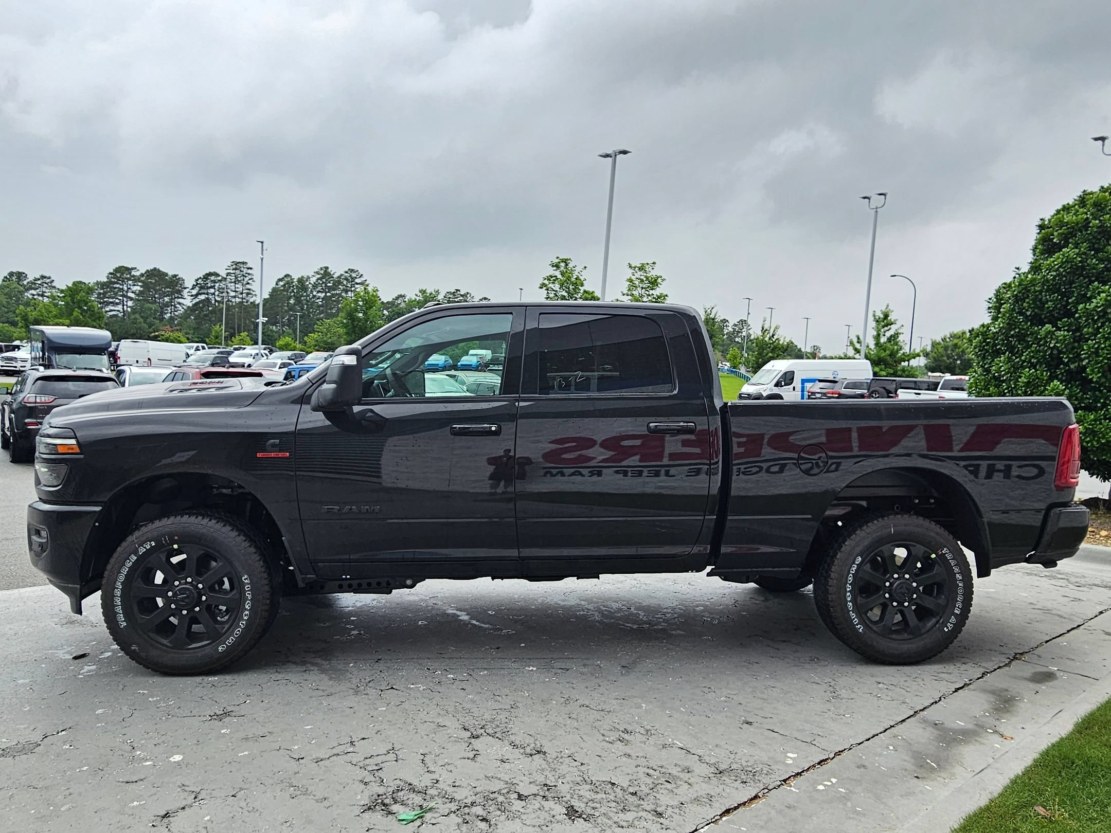 New 2026 RAM 2500 Laramie w/ Night Edition AWD/4WD image 4