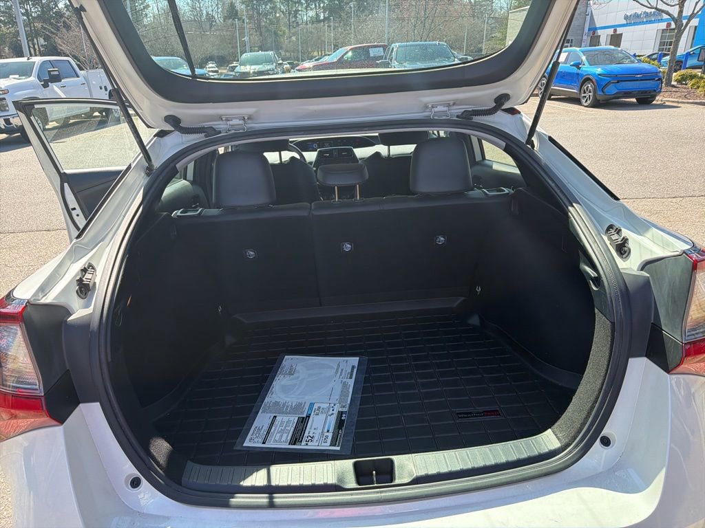 Used 2019 Toyota Prius XLE image 16