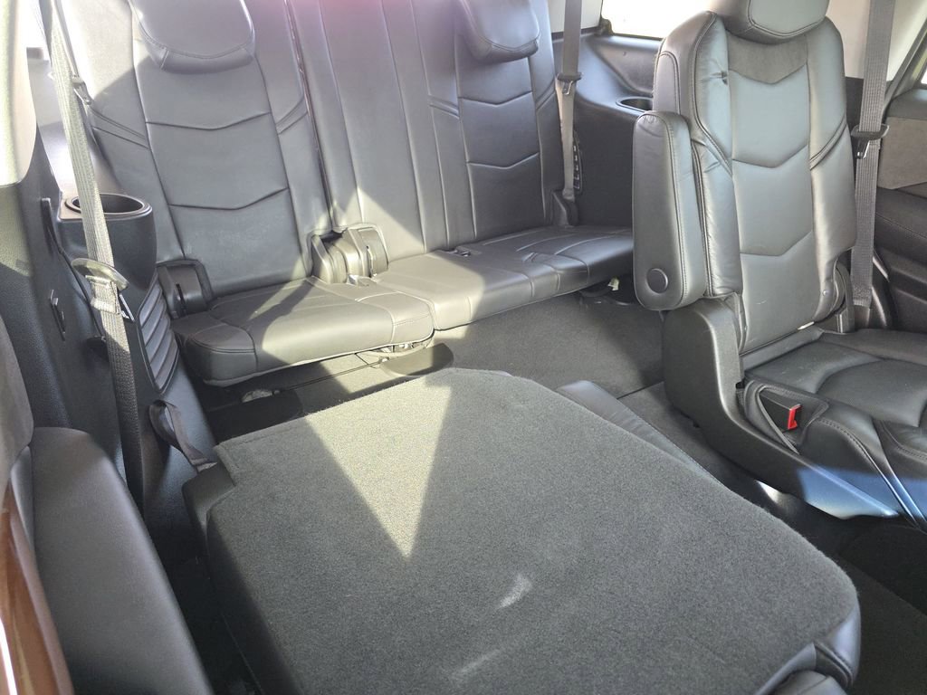 Used 2018 Cadillac Escalade Luxury AWD/4WD image 20