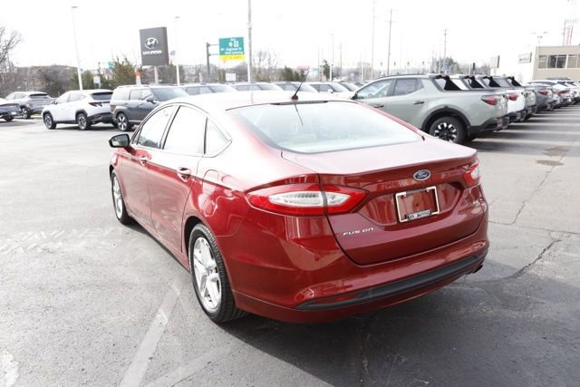 Used 2013 Ford Fusion SE image 4