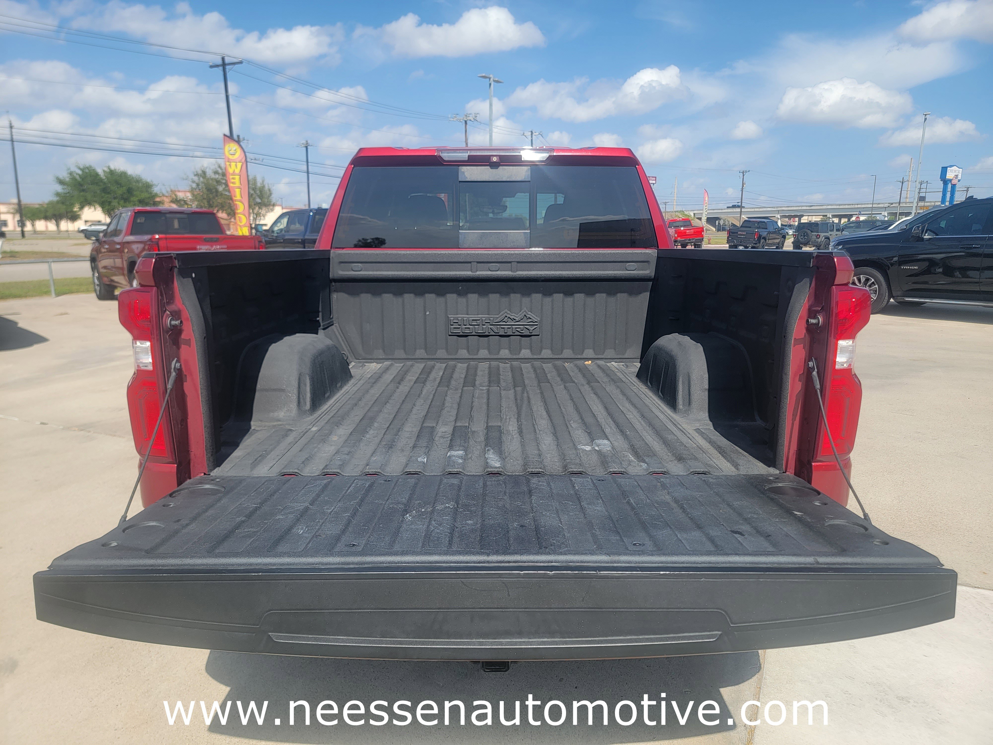 Used 2019 Chevrolet Silverado 1500 High Country w/ Technology Package image 32