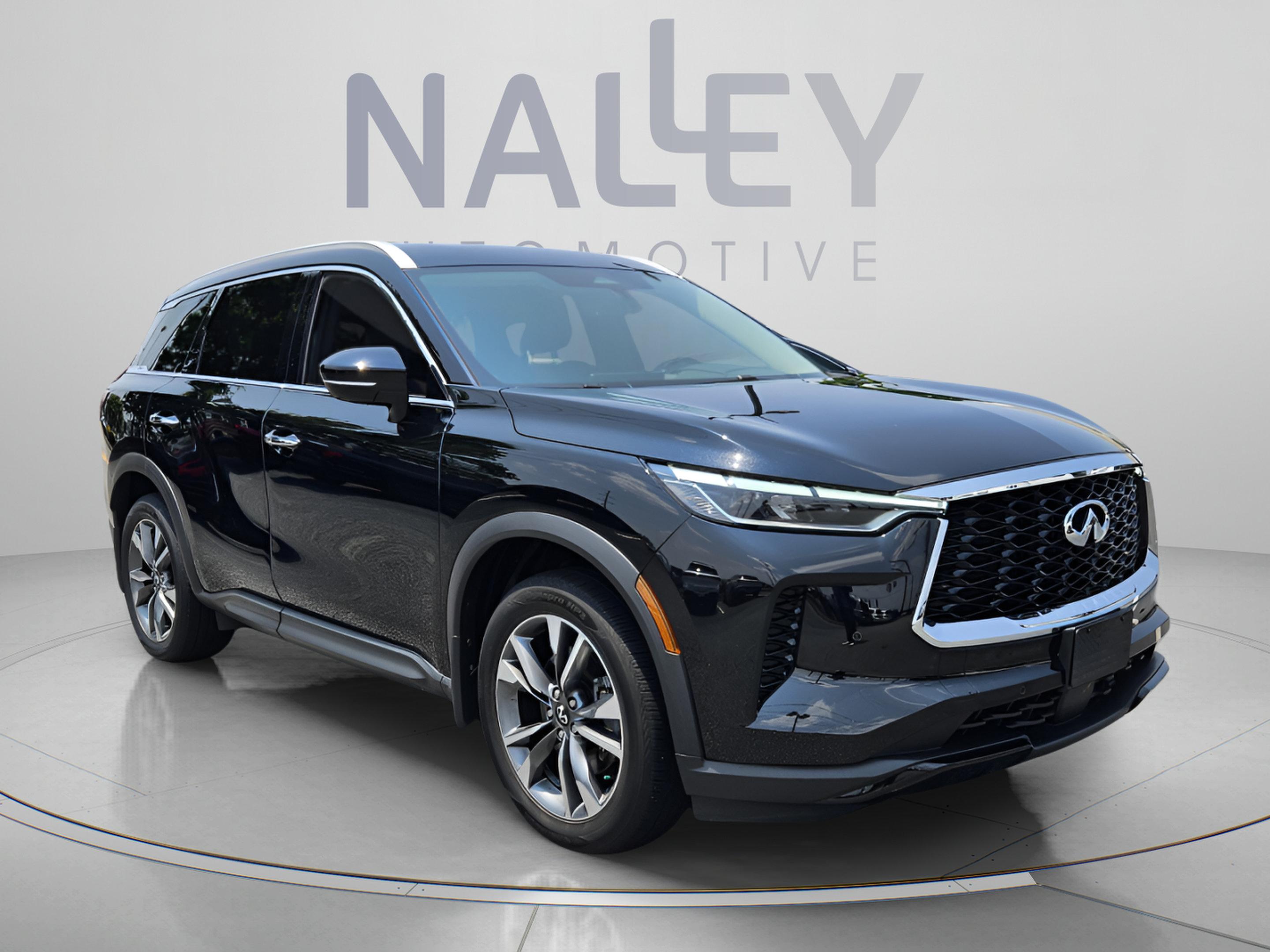 Used 2023 INFINITI QX60 Luxe w/ Cargo Package AWD/4WD image 7