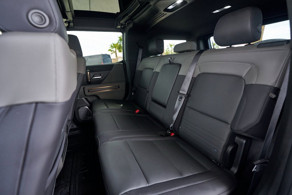 Used 2025 GMC Hummer EV 3X image 31