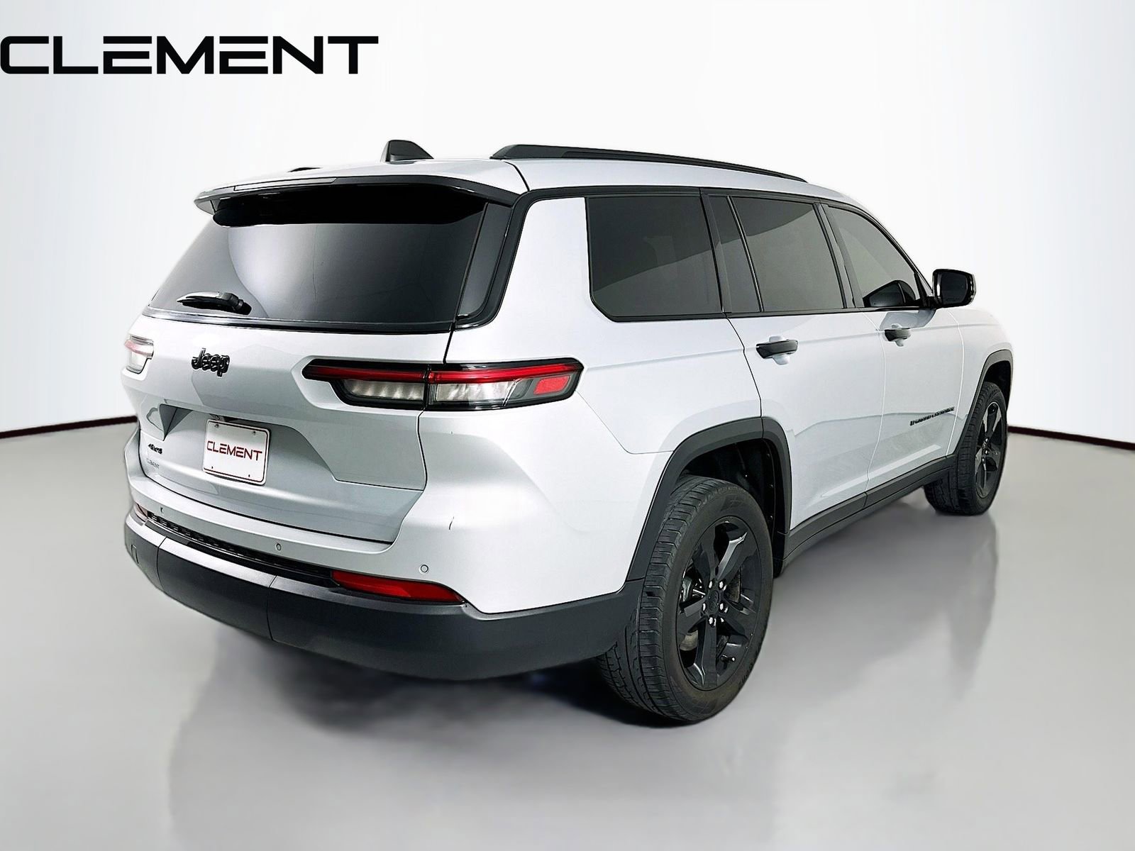 Used 2023 Jeep Grand Cherokee L Laredo AWD/4WD image 7