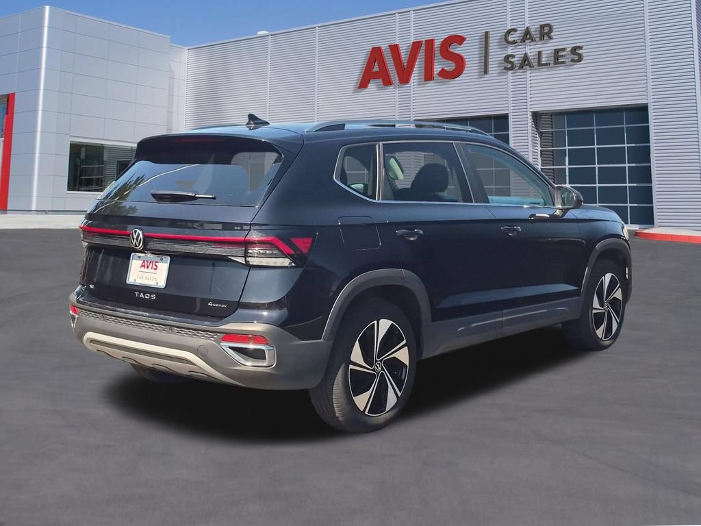Used 2025 Volkswagen Taos SE AWD/4WD image 6