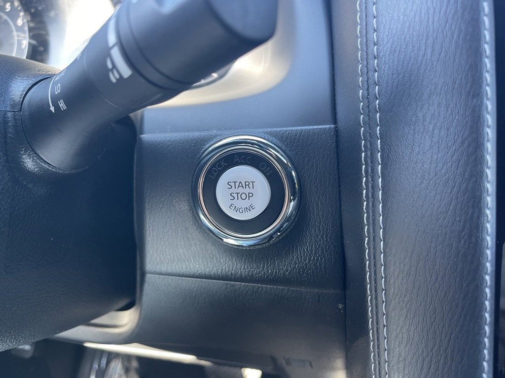 Used 2024 Nissan Armada Platinum image 18