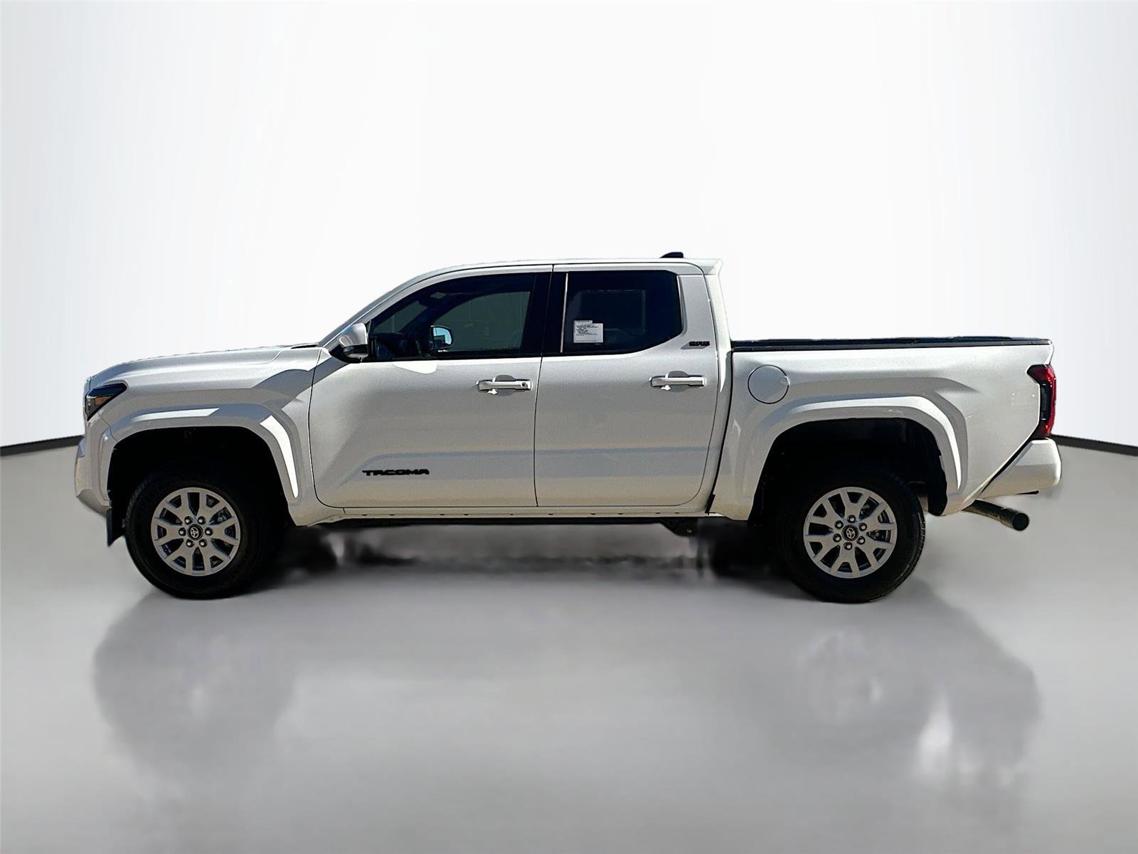 New 2026 Toyota Tacoma SR5 image 8