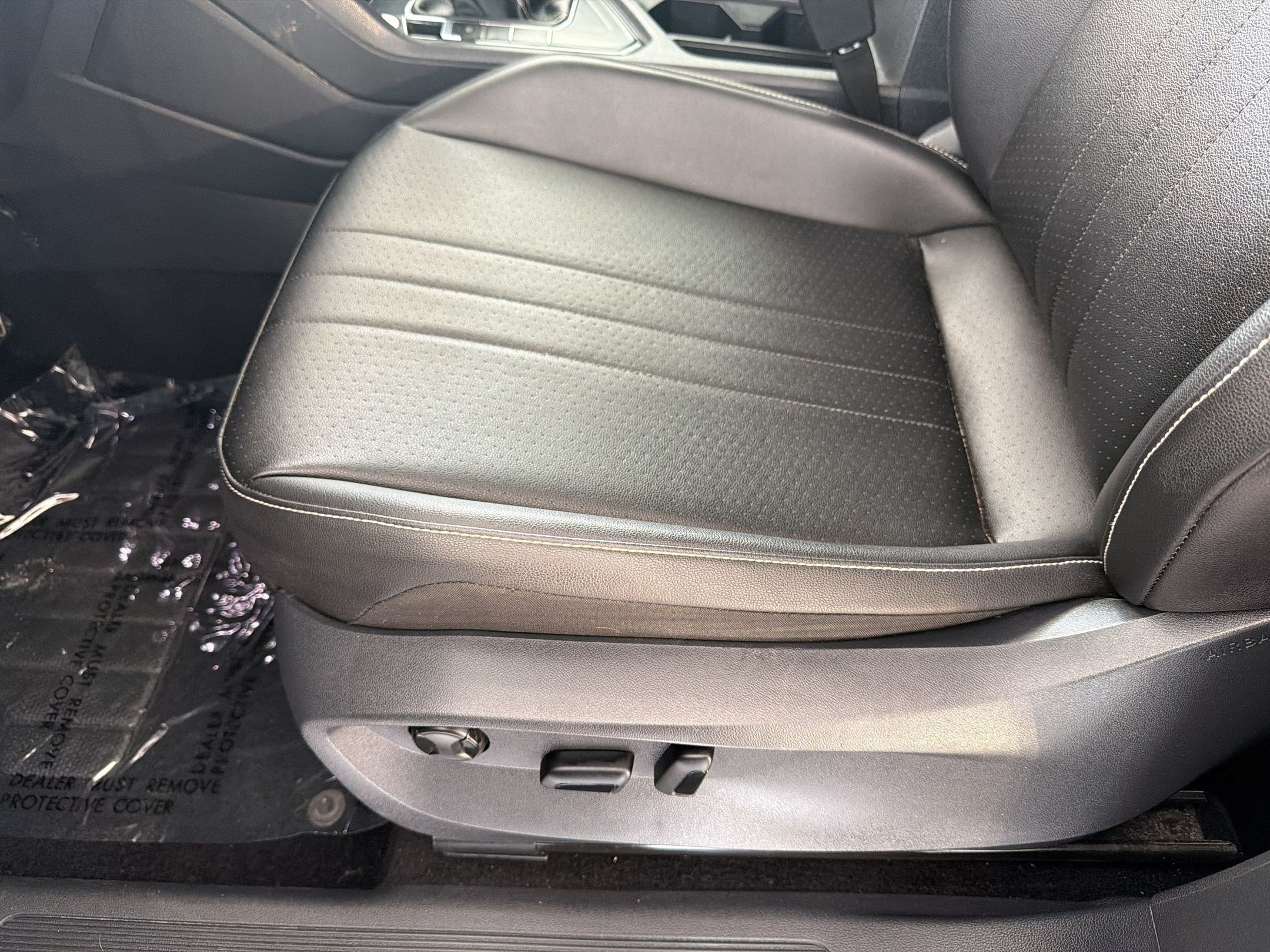 Used 2022 Volkswagen Tiguan SE FWD image 15